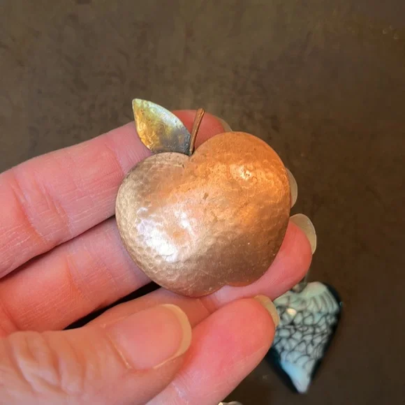 Perfect condition 2 brooches and one pendent - Picture 3 of 13